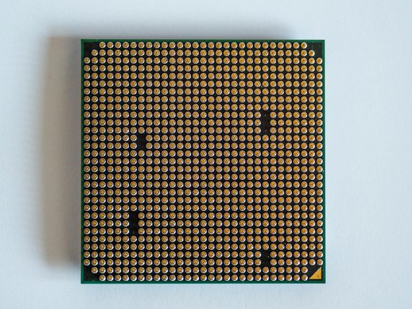 How is 5G technology revolutionizing digital marketing in the UK?